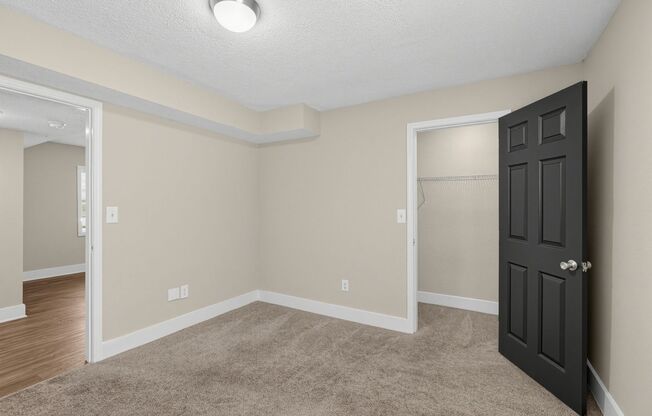 2 beds, 1 bath, 800 sqft, $1,230, Unit 1462-A7
