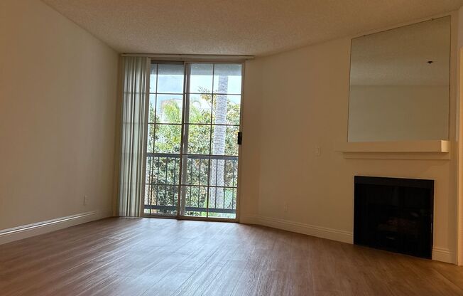 1 bed, 1 bath, 850 sqft, $2,275, Unit 205