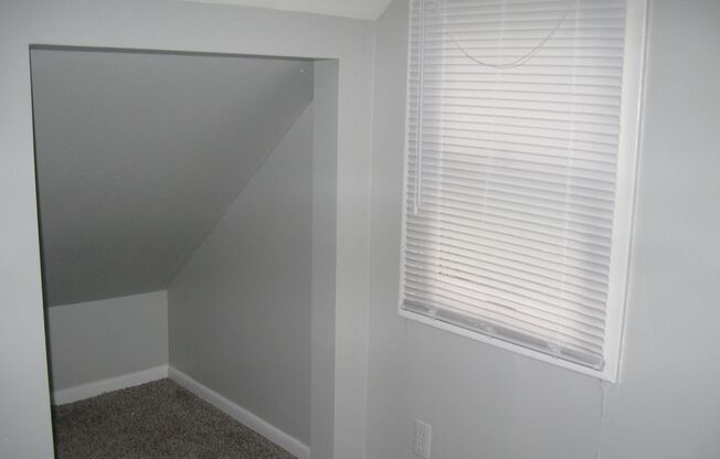 1 bed, 1 bath, 350 sqft, $525, Unit 1517 Apt. 1