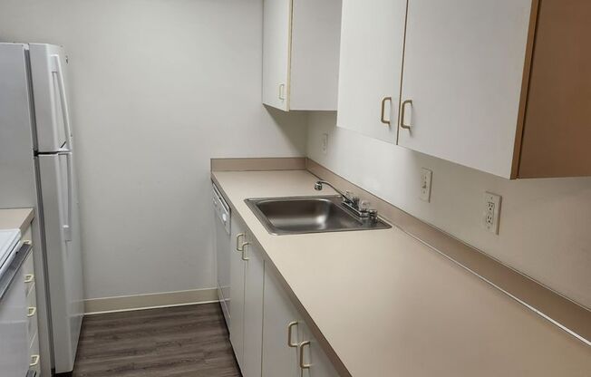 1 bed, 1 bath, 650 sqft, $1,895, Unit 305