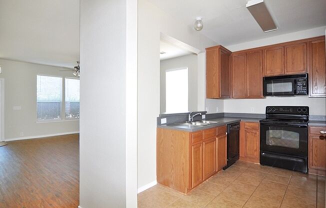 2 beds, 2.5 baths, $1,795