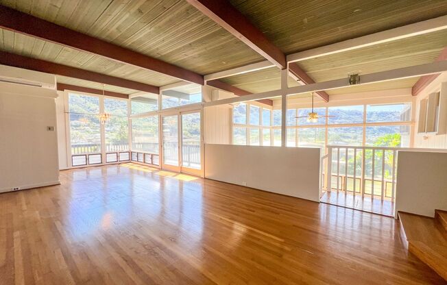 3BR / 2Bath - Home in Manoa!