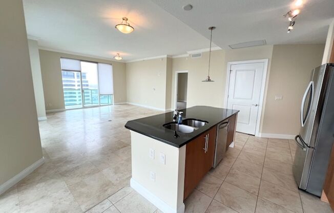 2 beds, 2 baths, $3,800, Unit # 3501