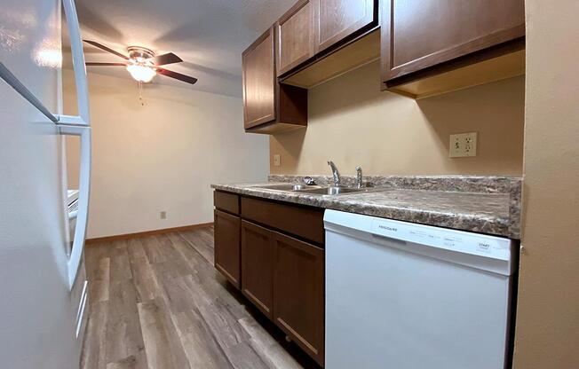 2 beds, 1.5 baths, 1,036 sqft, $1,485