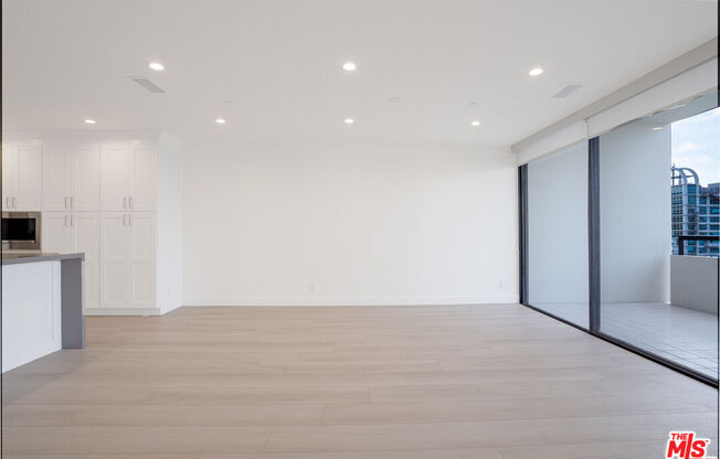 2 beds, 2 baths, 1,621 sqft, $4,800, Unit 1509