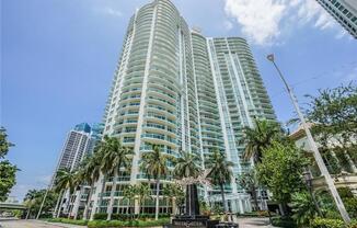 347 N New River Dr