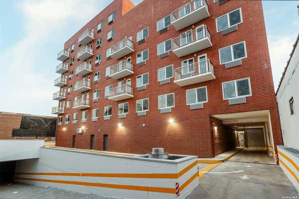 1 bed, 1 bath, 523 sqft, $2,300, Unit 2B