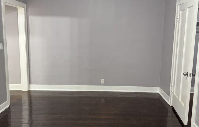 7601 S Kingston