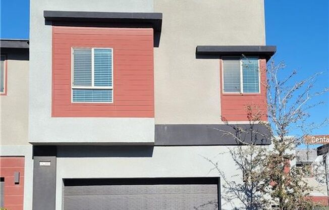 3 BED, 2.5 BATH IN EXCITING INSPIRADA COMMUNITY