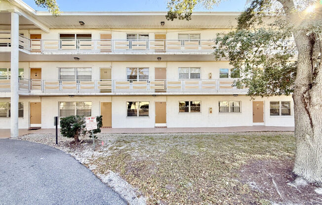 911 WASHINGTON AVE SW