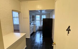 Studio, 1 bath, $1,050, Unit #4