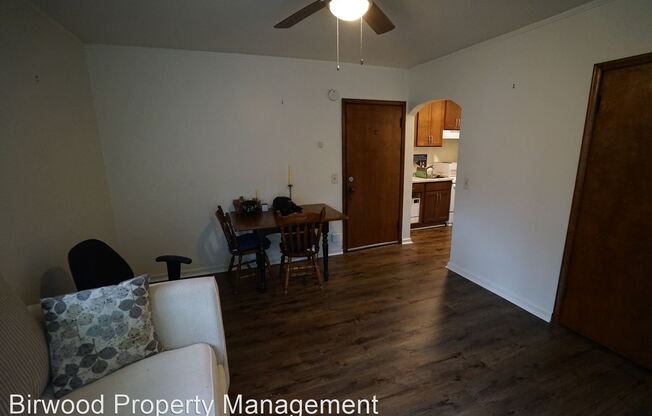 215 N. Ingersoll St.