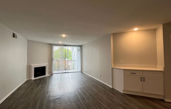 2 beds, 2 baths, 1,200 sqft, $2,548, Unit 316