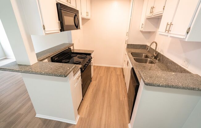 1 bed, 1 bath, 700 sqft, $1,748, Unit 106