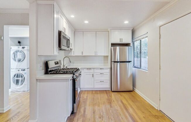 329 LESTER AVE