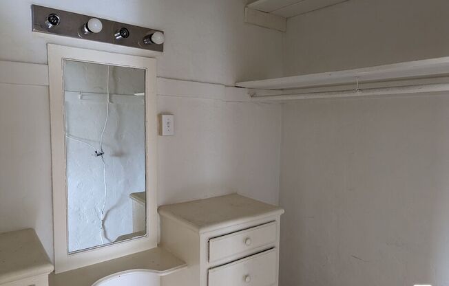 Studio, 1 bath, 550 sqft, $1,599, Unit 102