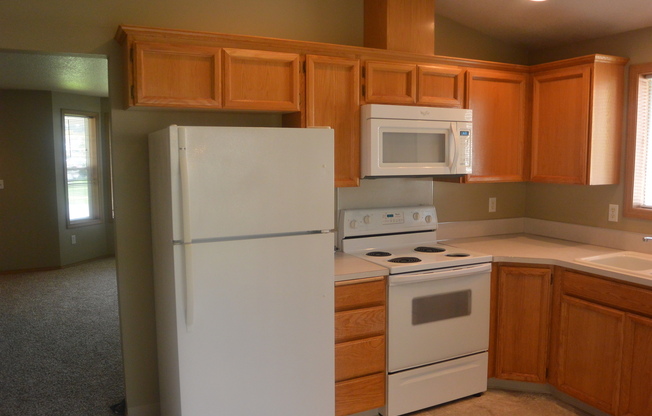 3 beds, 2 baths, $2,150