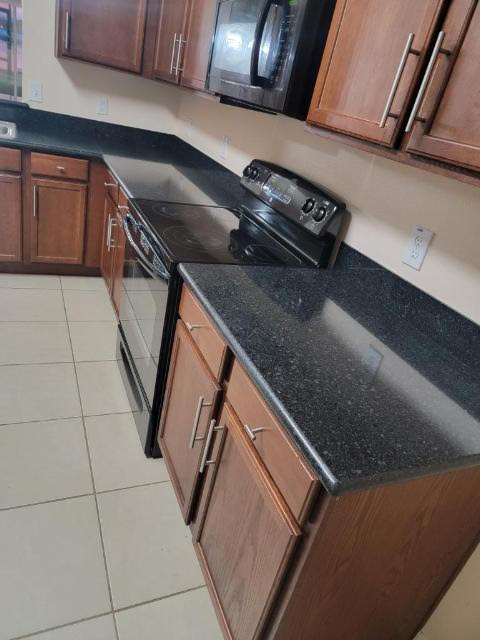 3909 FLOWERING ORCHID LN