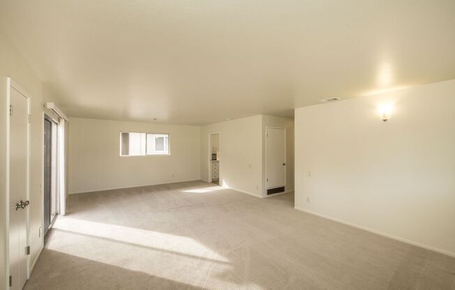 Light & Bright 2 Bed, 2 Bath Apartment- Stroll to Downtown, Parks, and More!