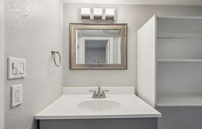 1 bed, 1 bath, 493 sqft, $1,499, Unit D24