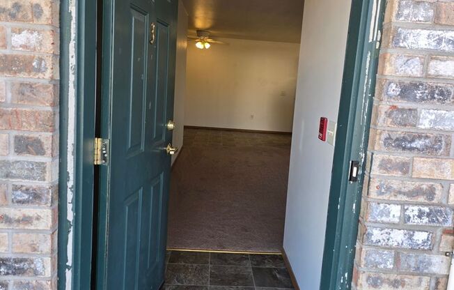 2 beds, 1 bath, 856 sqft, $1,269, Unit PL   2203