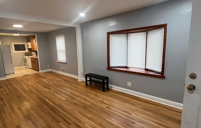 Charming 3 Bedroom Home in Parkville
