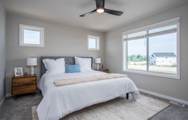 4 beds, 3.5 baths, 2,352 sqft, $3,750, Unit 5114