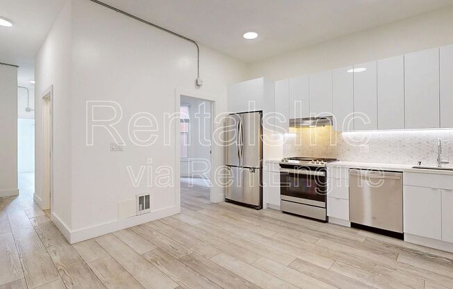 759 6 AVE