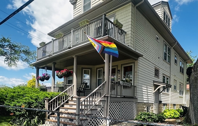 48 HANCOCK ST