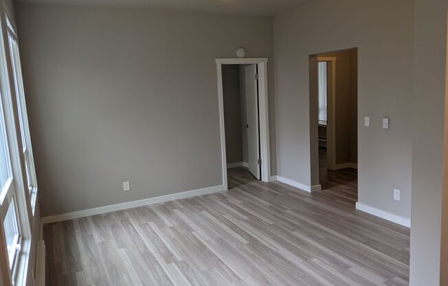 2 beds, 1 bath, 800 sqft, $2,025, Unit 309