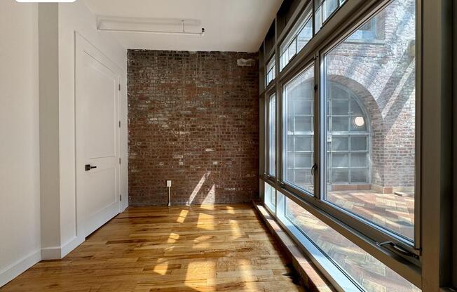 275 CONOVER ST
