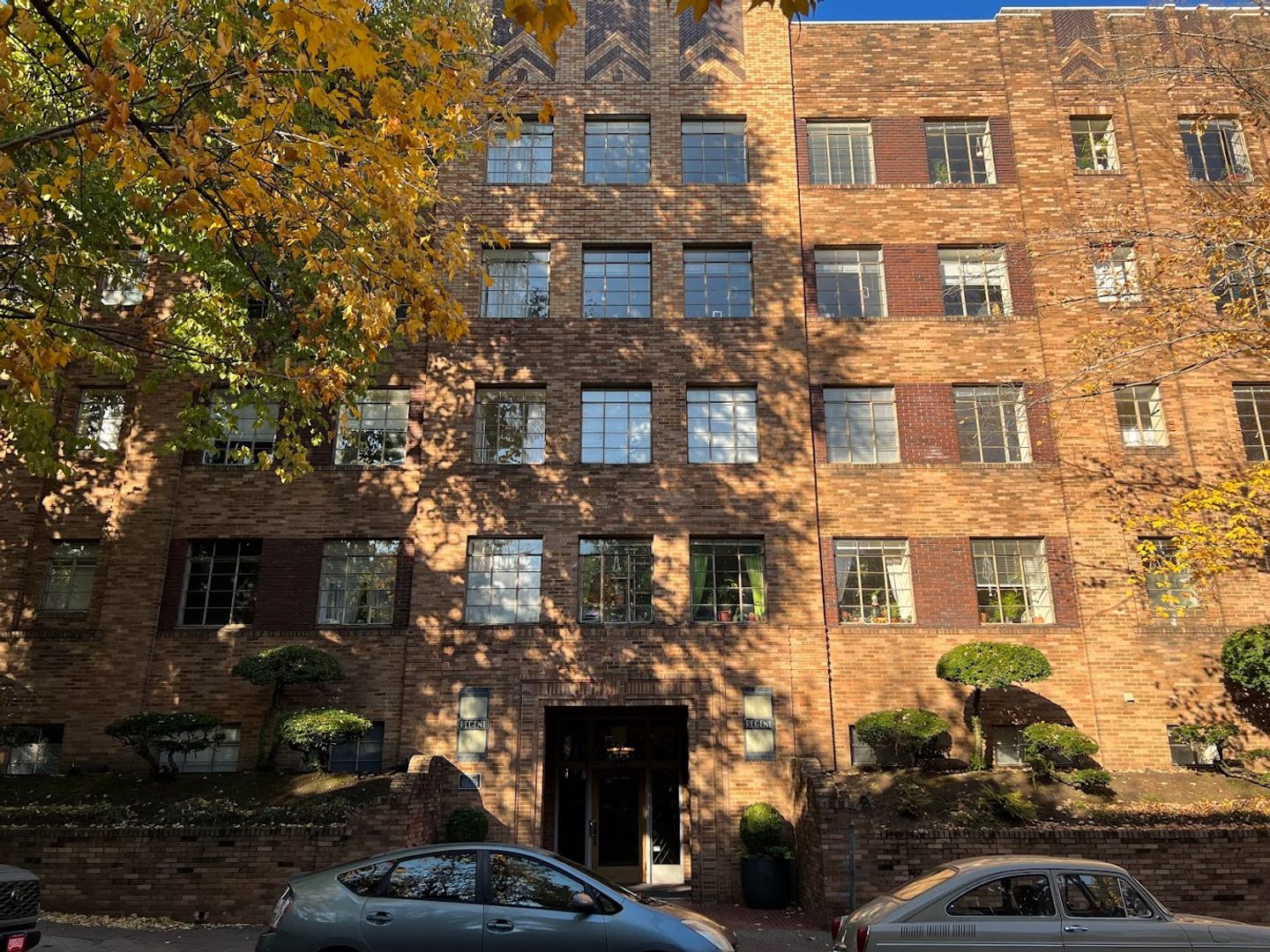 REGENT APARTMENTS (REG01)