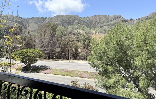 1488 PALISADES DR