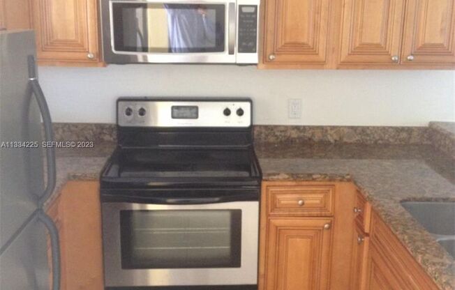 2BR/2BA Ground-Floor Condo in Palm Beach Grande