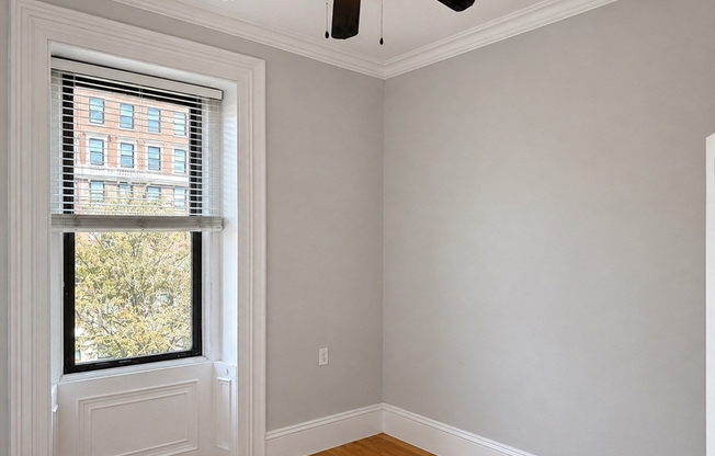 2 beds, 1 bath, 600 sqft, $3,800, Unit F-5
