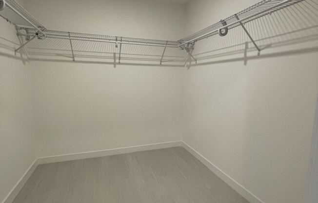 20900 NW 14 PL