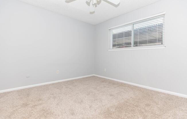 2 beds, 2 baths, 975 sqft, $1,299