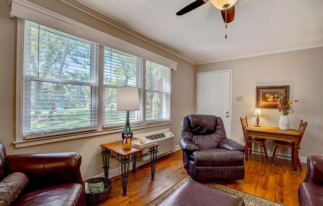 GREAT CONDO IN RALEIGH!