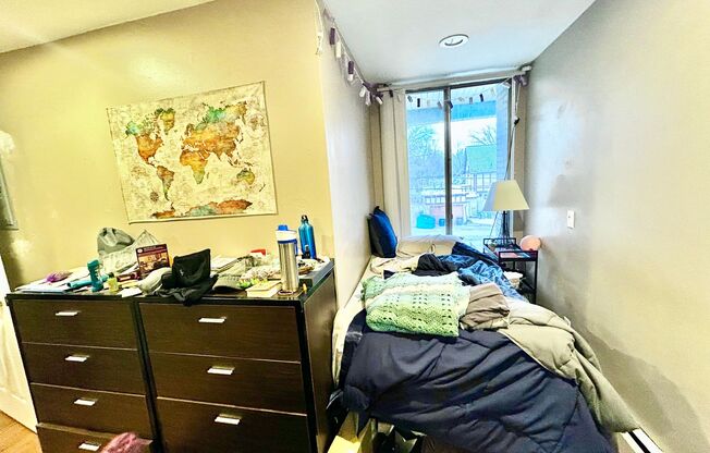 2 beds, 1 bath, 768 sqft, $2,425, Unit 324