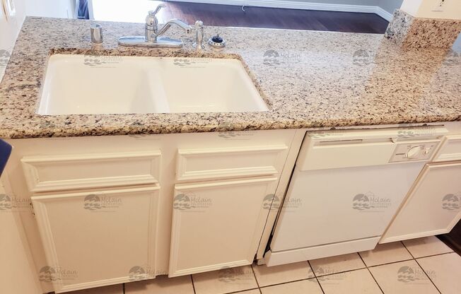 1 Bedroom Just Minutes to Beach in Oceanside West of the 5!