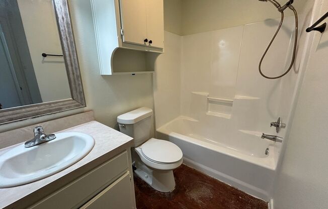 4644 Fordham - 3 bedroom 2 bathroom