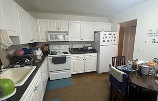 1 bed, 1 bath, 590 sqft, $2,300, Unit 11