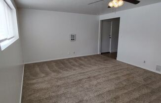 2 beds, 1 bath, 900 sqft, $825, Unit 3