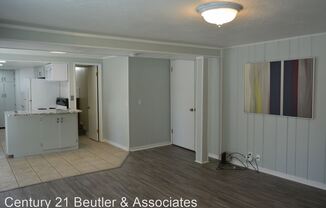 1624 S Grand Blvd