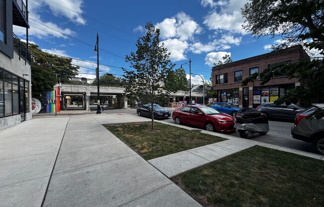 Studio, 1 bath, 450 sqft, $1,375, Unit 206