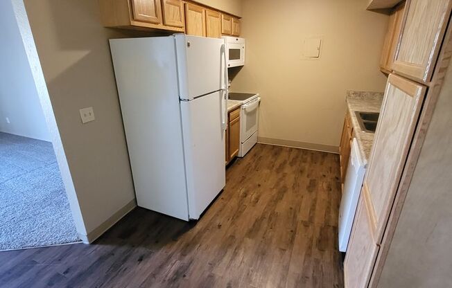 2 beds, 1.5 baths, 1,150 sqft, $1,275, Unit 7-734