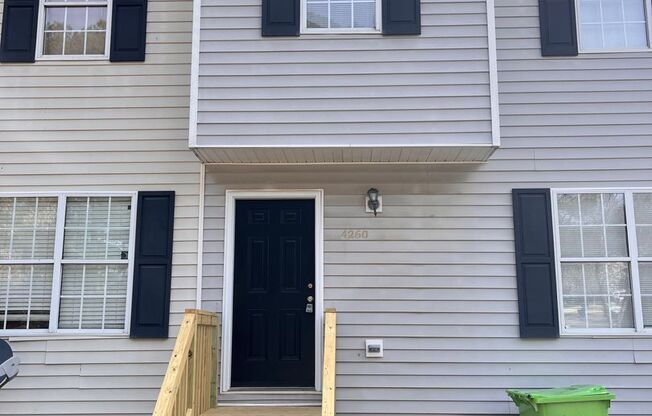 Lovely 3bedroom / 2bath Townhouse near NCSU!