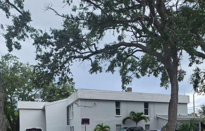 101 N Fernwood Ave