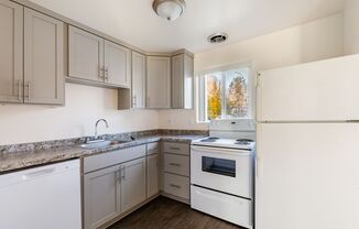 Scottsdale Park Apartments - Comfortable Living in the Heart of Beaverton - Now Offering up to 1-Month Free!