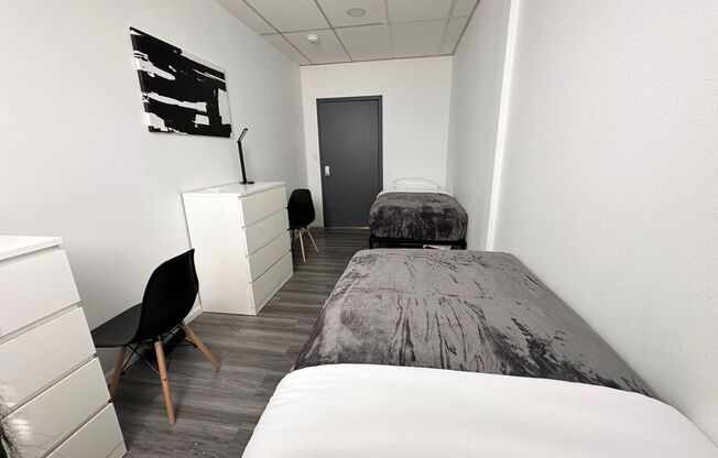 14 beds, 2 baths, 230 sqft, $944, Unit Room 311 - 311 - B